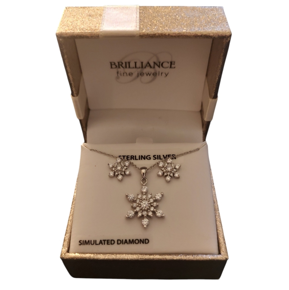 Simulated Diamond Snowflake Sterling Silver Necklace And Earrings Set 925 NWT